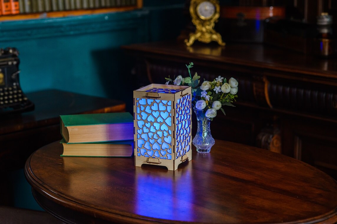 Long Distance Couple Lamp with Multiple Hearts for family and friends